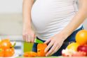 Những thực phẩm nên ăn và không nên ăn khi mang thai