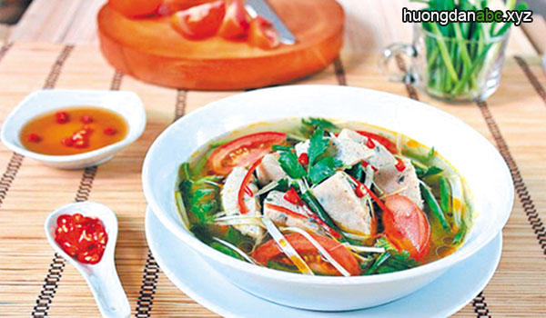 canh chua chả cá thái lát, canh chua chả cá, cách nấu canh chua