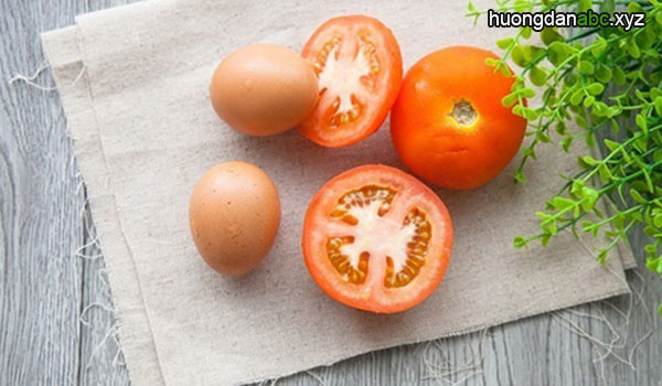 trứng nướng cà chua, món trứng nướng cà chua, cách làm trứng nướng cà chua