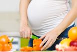 Những thực phẩm nên ăn và không nên ăn khi mang thai